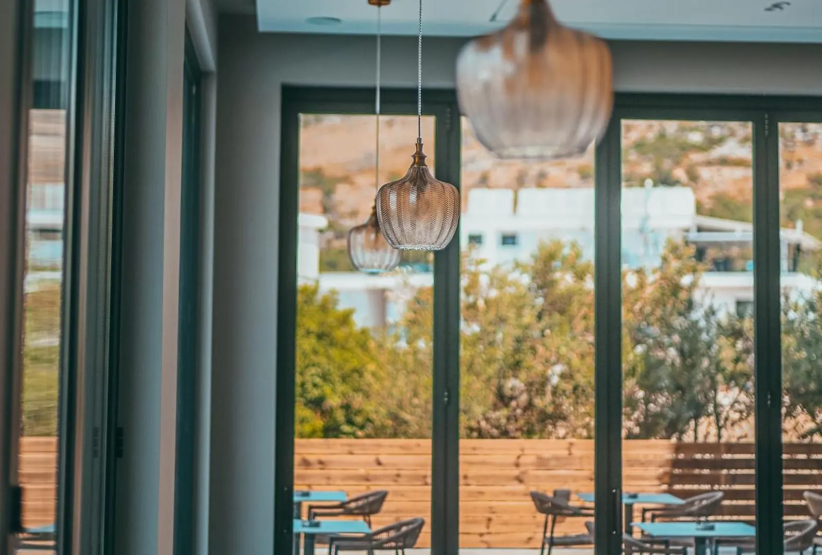 Monun Hotel Ksamil 4*,