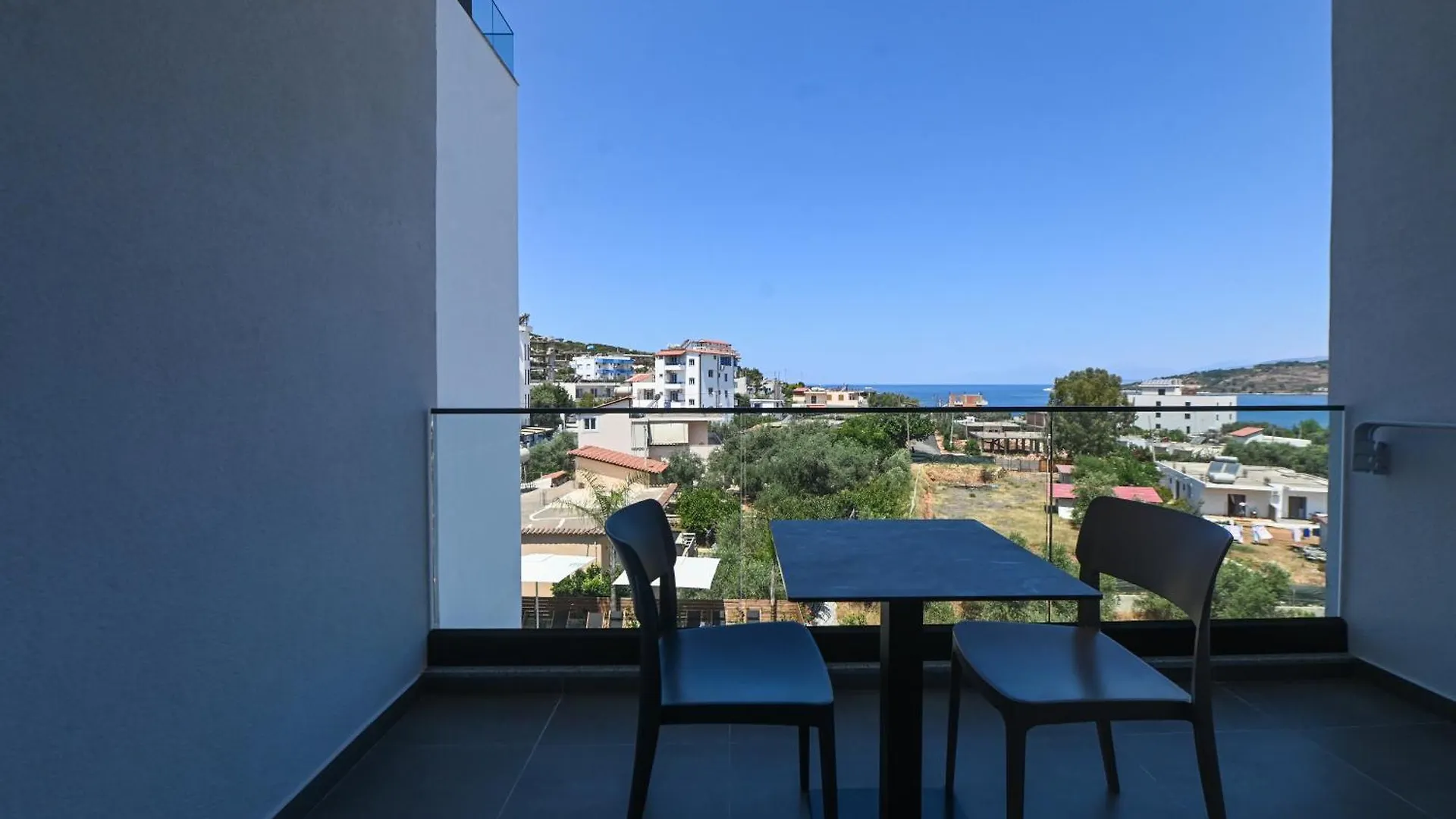 Monun Hotel Ksamil
