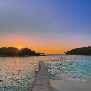 Villa Vela